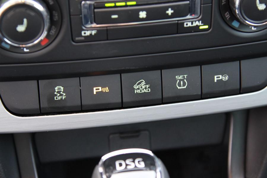  Skoda Yeti 2014 года  (фото 19 из 51)